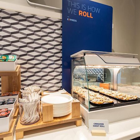Holiday Inn Express & Suites Buford - Mall Of Georgia By Ihg エクステリア 写真